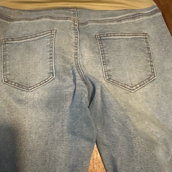 Maternity Jeans 👖 Time and Tru excellent condition size 12-14. Straight leg - Picture 6 of 10